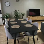 La De Lou *